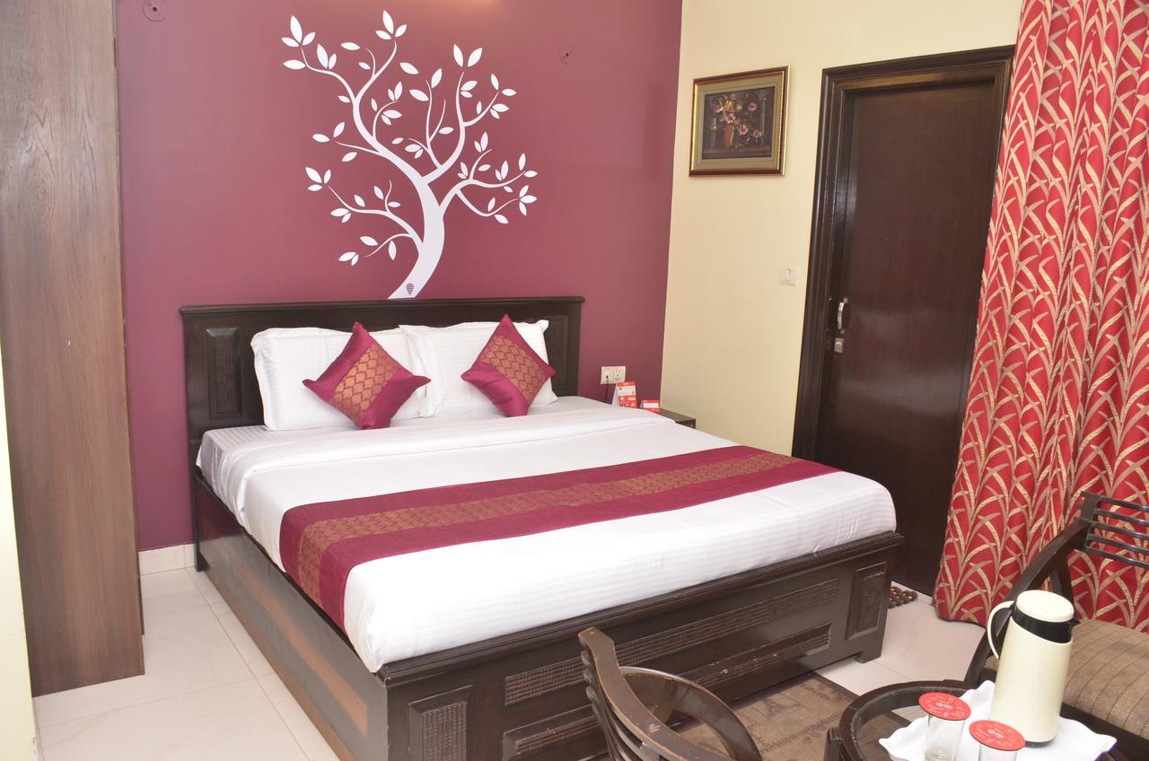 Hotel Jinendra Inn Τζαϊπούρ Εξωτερικό φωτογραφία